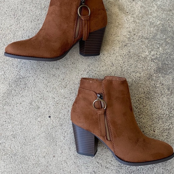 Soda Zipper Pull Cognac Suede Heel Ankle Bootie 6 - Picture 7 of 8